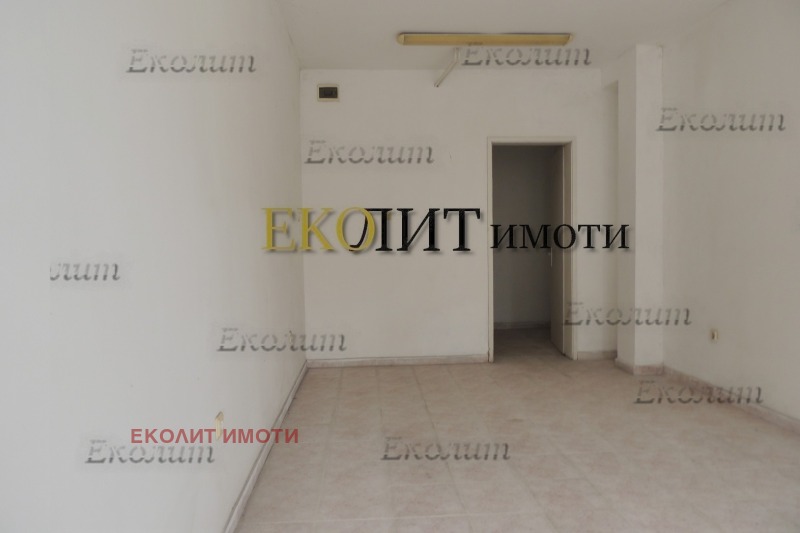 Zu vermieten  Geschäft Sofia , Zentar , 30 qm | 99137106