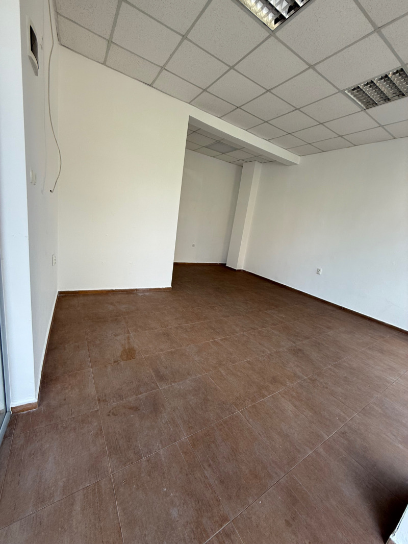 В аренду  Магазин область Благоевград , Гоце Делчев , 34 кв.м | 43261323 - изображение [2]