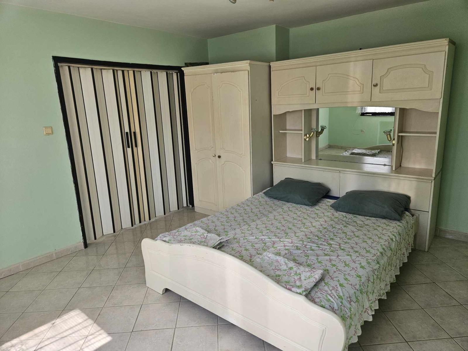 Дава под наем 2-СТАЕН, гр. Варна, м-т Евксиноград, снимка 9 - Апартаменти - 53915146