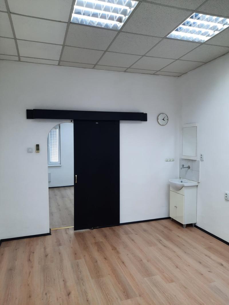 Дава под наем  Офис град Пловдив , Център , 30 кв.м | 62920996 - изображение [7]