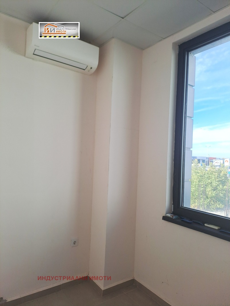 K pronájmu  Prodejna Plovdiv , Industrialna zona - Sever , 240 m2 | 68275030 - obraz [3]