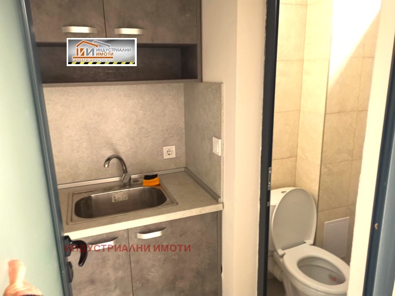 K pronájmu  Prodejna Plovdiv , Industrialna zona - Sever , 240 m2 | 68275030 - obraz [4]