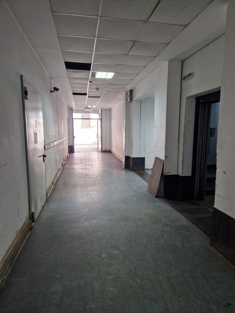 Da affittare  Magazzinaggio Pleven , Industrialna zona - Zapad , 80 mq | 83363963 - Immagine [4]
