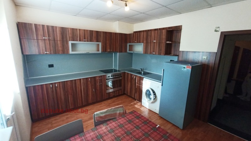 För uthyrning  2 sovrum Ruse , Centar , 75 kvm | 39075347