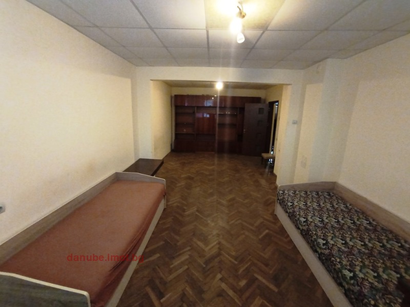 För uthyrning  2 sovrum Ruse , Centar , 75 kvm | 39075347 - bild [4]