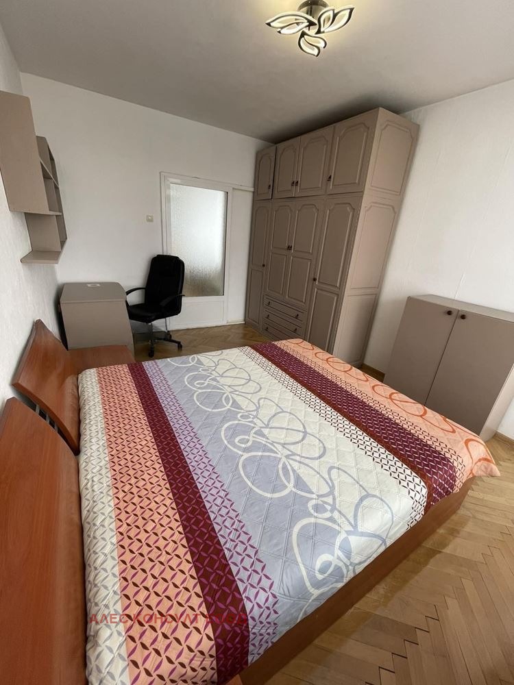 Дава под наем 3-СТАЕН, гр. София, Стрелбище, снимка 5 - Апартаменти - 56002463