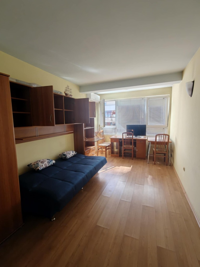 Издаје се  Студио Софија , Центар , 35 м2 | 16469936 - слика [2]