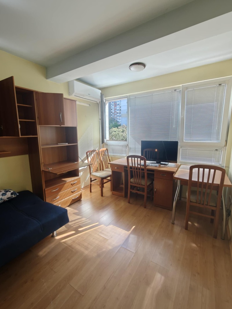 Издаје се  Студио Софија , Центар , 35 м2 | 16469936 - слика [3]