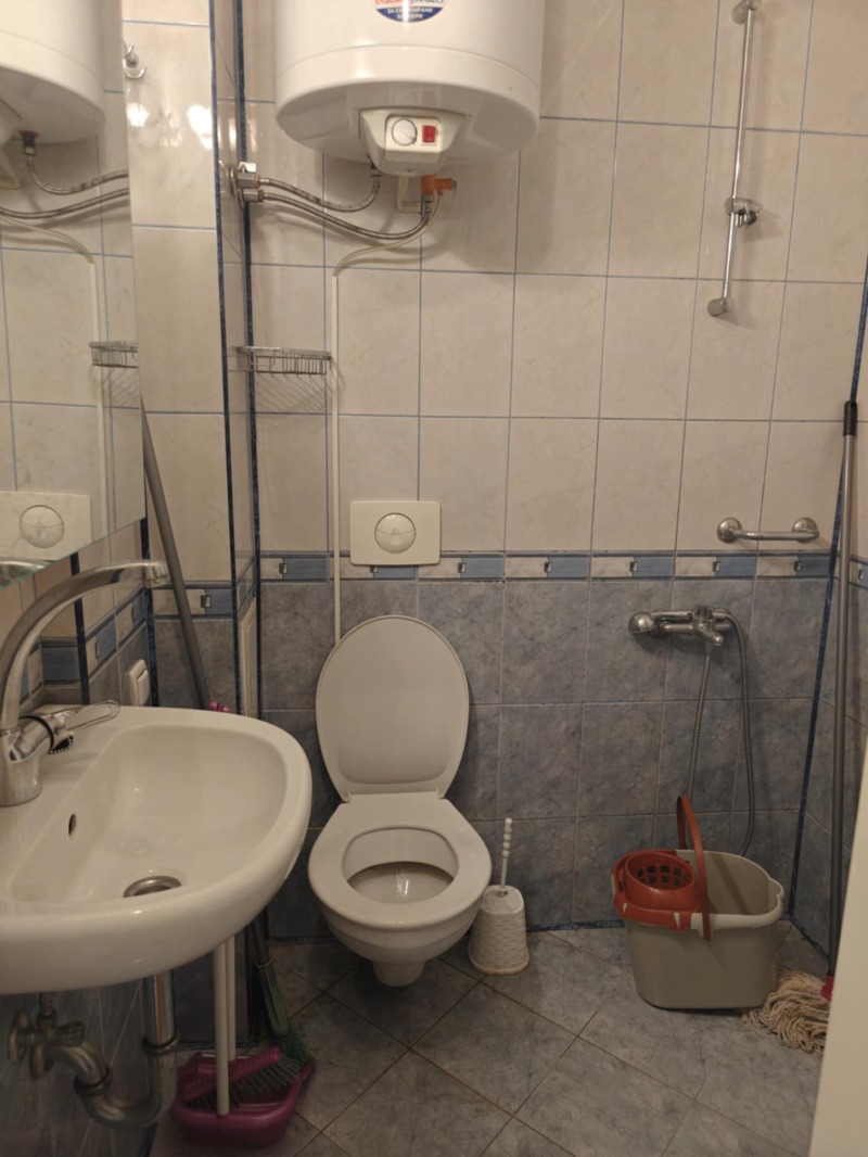 Издаје се  Студио Софија , Центар , 35 м2 | 16469936 - слика [6]