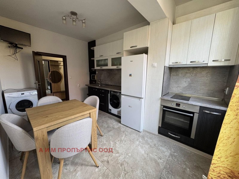 Дава под наем 2-СТАЕН, гр. Благоевград, Широк център