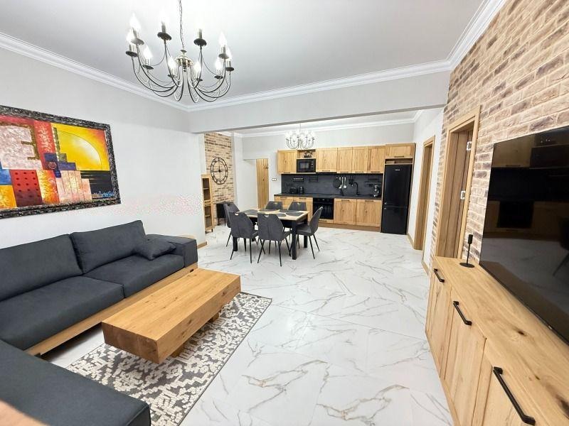 Дава под наем 3-СТАЕН, гр. София, Център