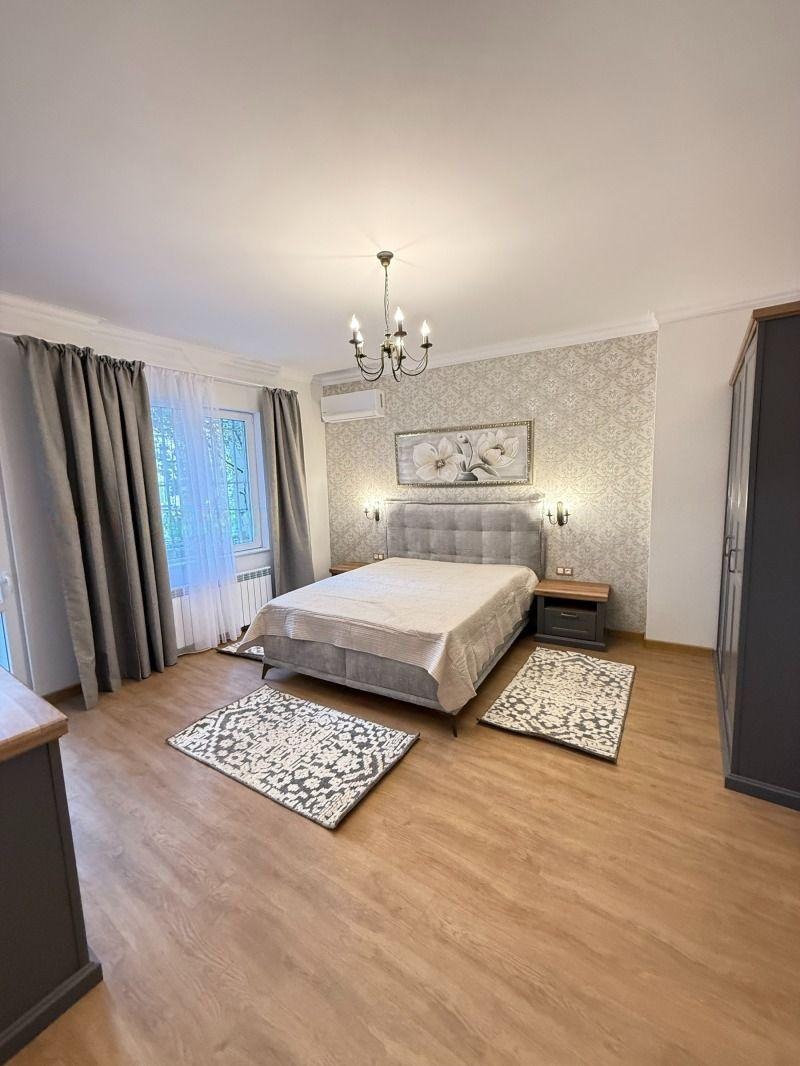 Дава под наем 3-СТАЕН, гр. София, Център, снимка 4 - Апартаменти - 53590999