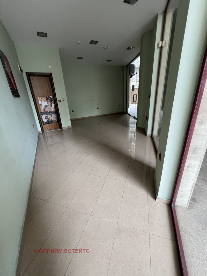 Da affittare  Ufficio Haskovo , Tsentar , 30 mq | 68846119 - Immagine [2]