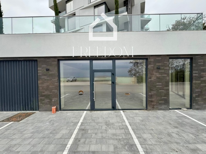 Дава под наем МАГАЗИН, гр. Варна, к.к. Чайка