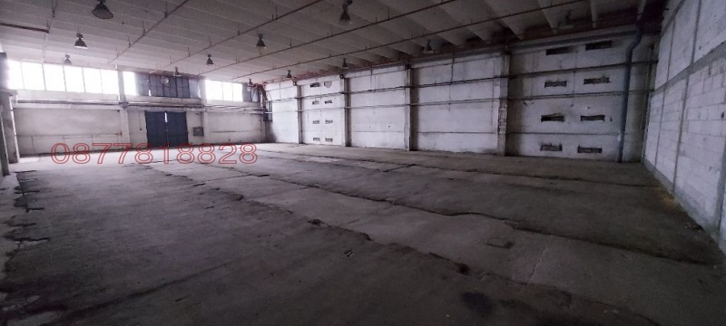 Vuokrattavana  Varastointi Pleven , Industrialna zona , 568 neliömetriä | 30682990 - kuva [2]