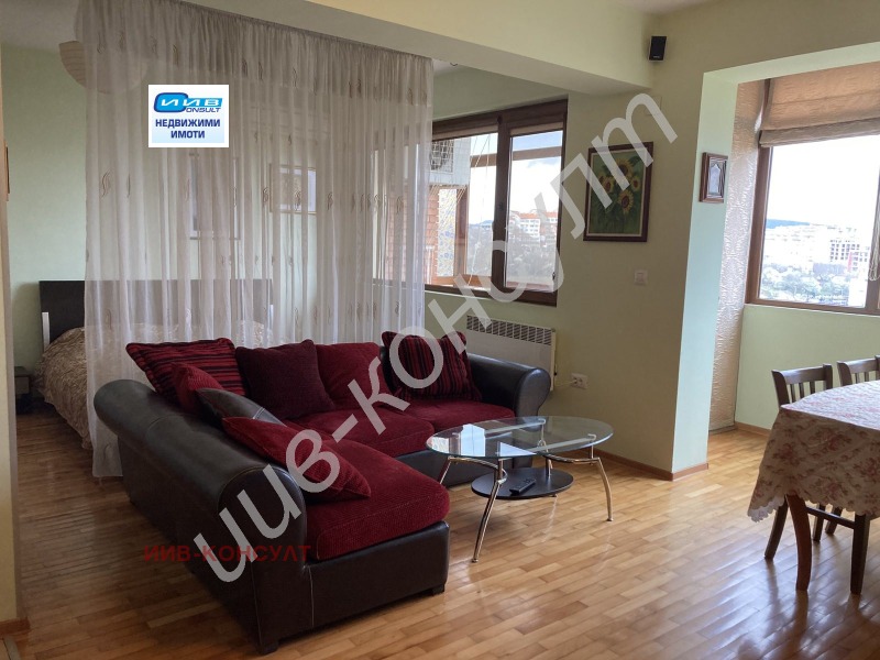 Дава под Наем 3-СТАЕН в град Велико Търново, Център - 100 кв.м / 550 € » 1 075.71 лв., ИИВ-КОНСУЛТ