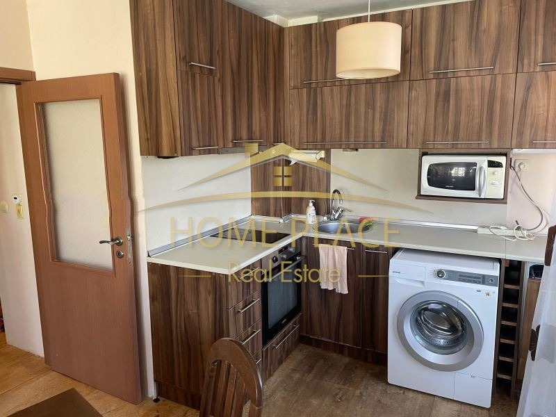 Zu vermieten  1 Schlafzimmer Warna , Lewski 1 , 63 qm | 90554230