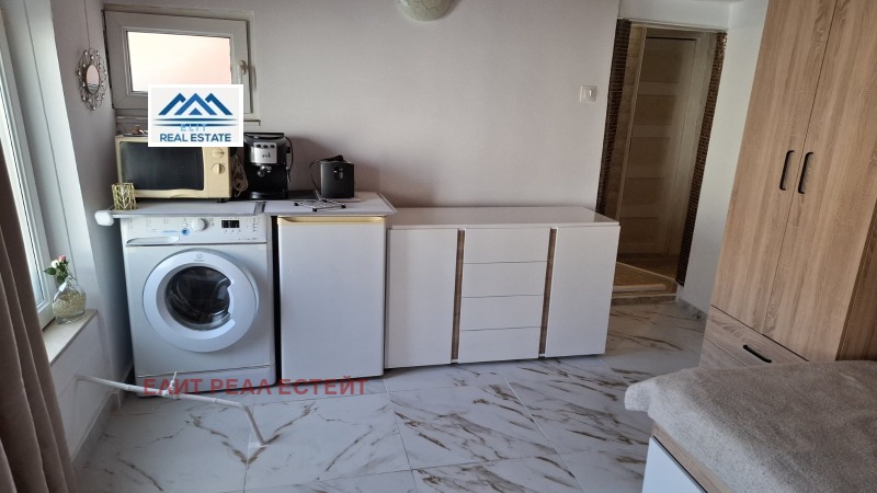 K pronájmu  Podkroví Sofia , Centar , 25 m2 | 49811169 - obraz [3]