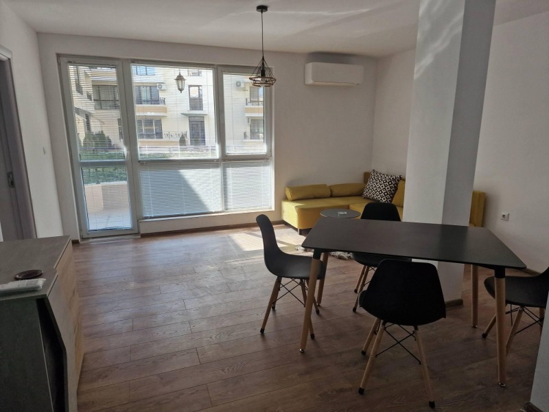 En renta  2 dormitorios Plovdiv , Marasha , 101 metros cuadrados | 62515244 - imagen [3]