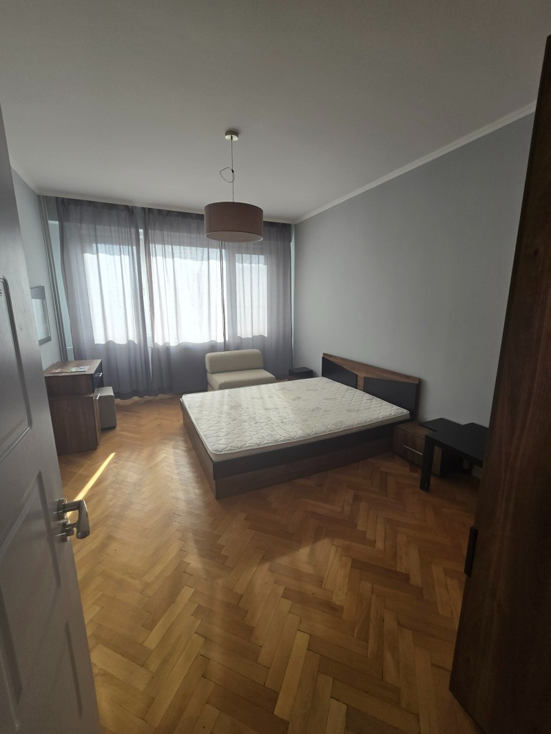 Дава под наем 3-СТАЕН, гр. София, Гевгелийски, снимка 4 - Апартаменти - 52537689