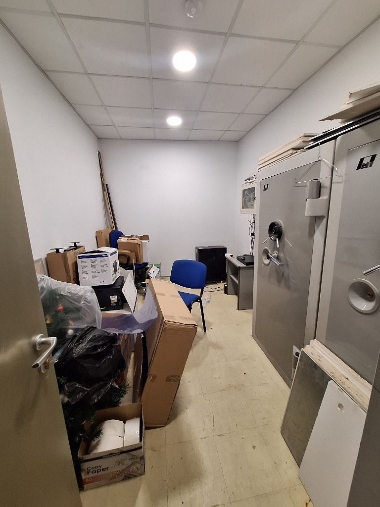 Дава под наем МАГАЗИН, гр. София, Младост 3, снимка 14 - Магазини - 52687394