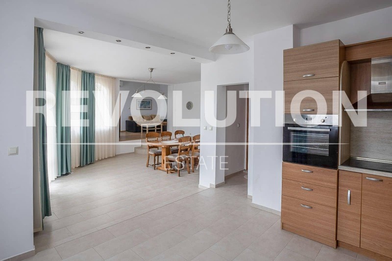 Te huur  Huis Varna , m-t Alen mak , 450 m² | 50983354 - afbeelding [3]