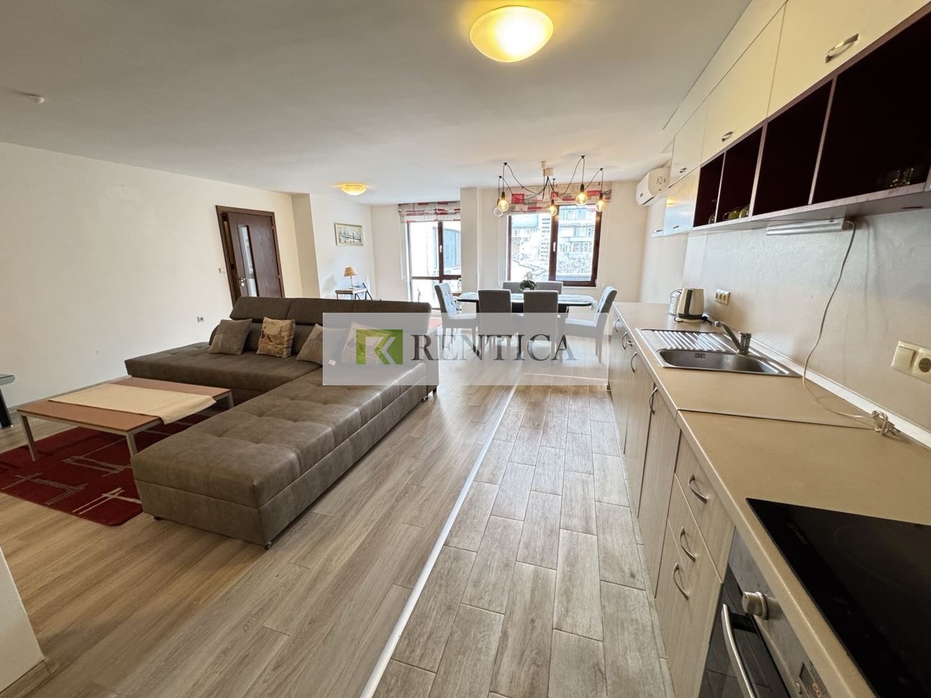 Дава под наем МНОГОСТАЕН, гр. Варна, Център, снимка 4 - Апартаменти - 53643165