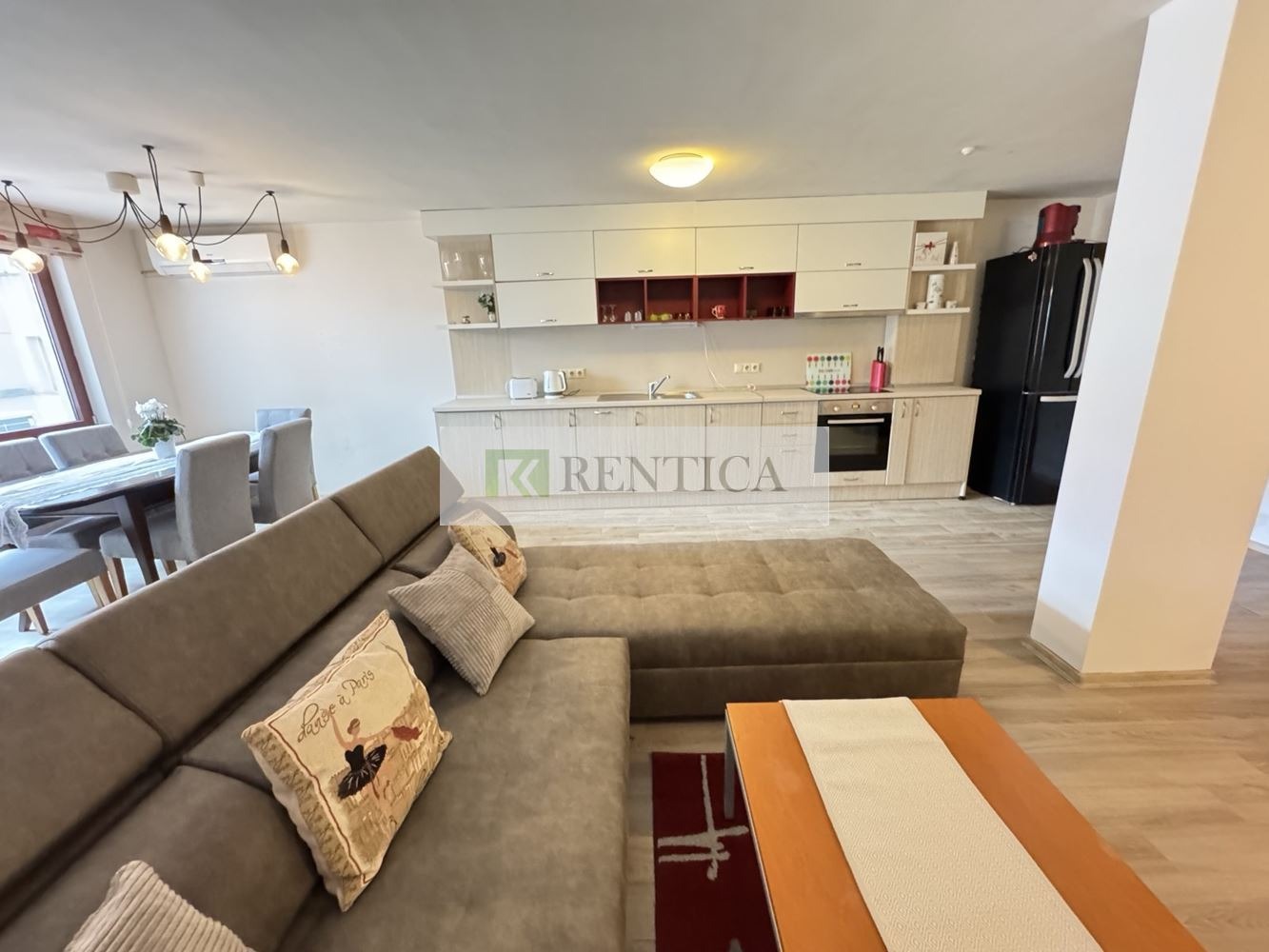 Дава под наем МНОГОСТАЕН, гр. Варна, Център, снимка 2 - Апартаменти - 53643165