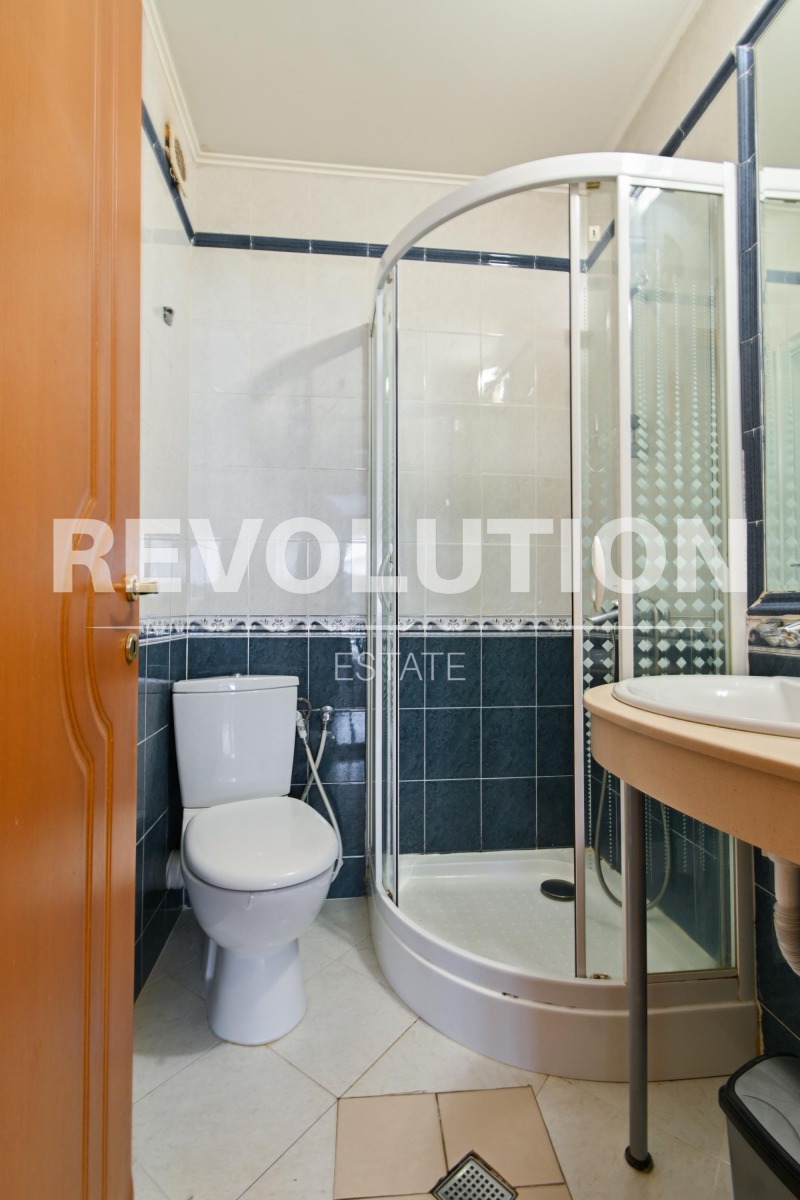 Издаје се  2 спаваће собе Софија , Витоша , 144 м2 | 89184659 - слика [10]