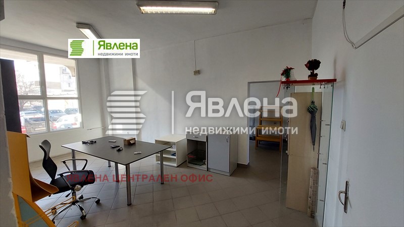 Kiadó  Üzlet Sofia , Mladost 3 , 139 négyzetméter | 71413272