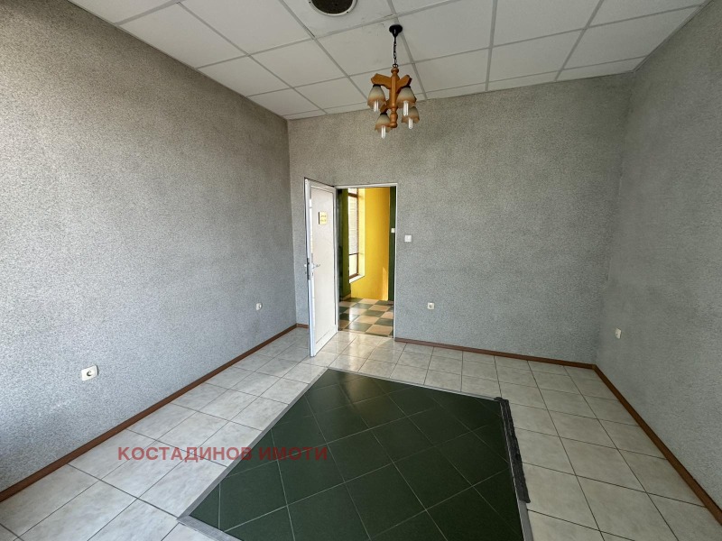 Дава под наем СКЛАД, гр. Пловдив, Индустриална зона - Юг, снимка 15 - Складове - 52657915