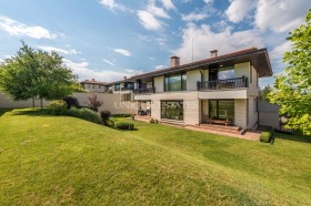 Hus m-t Kambanite, Sofia