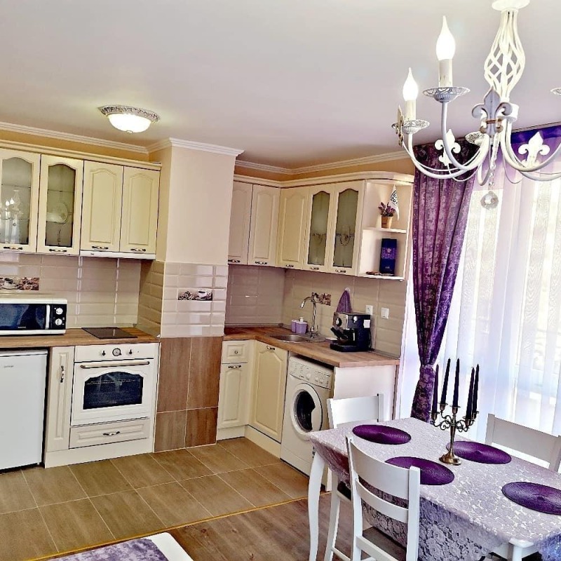Дава под нем  2-стаен, град Пловдив, Кършияка •  450 EUR • ID 66929127 — holmes.bg - [1] 