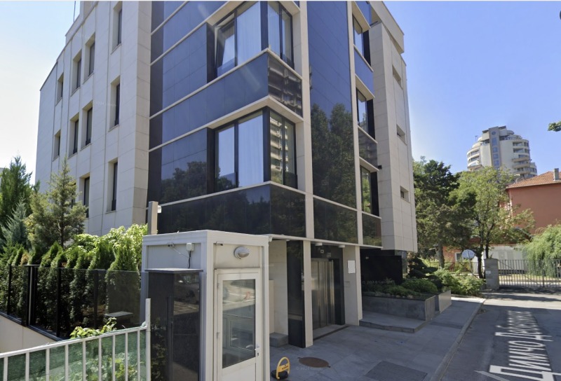 For Rent  Garage Sofia , Iztok , 24 sq.m | 16751909