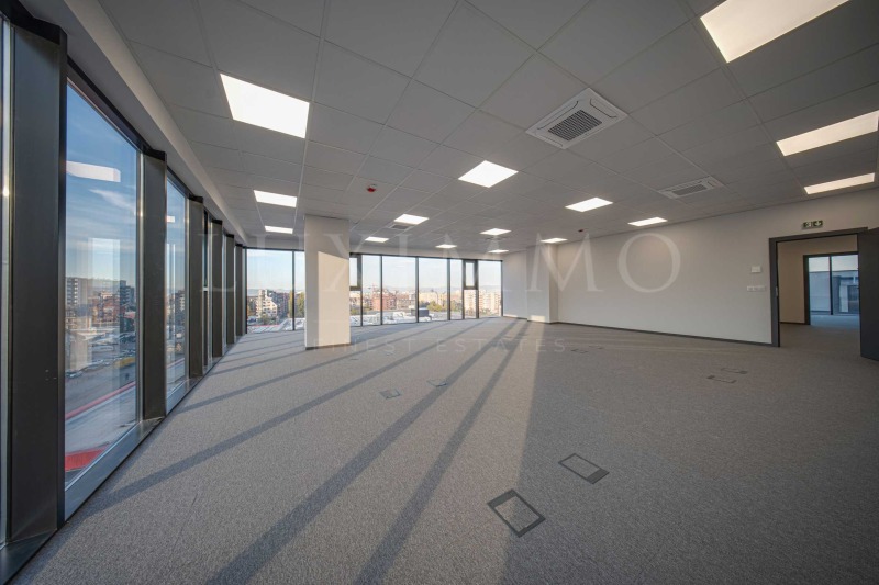 Дава под Наем ОФИС в град София, Малинова долина - 254 кв.м / 3 056 € » 5 977.02 лв., ЛУКСИММО