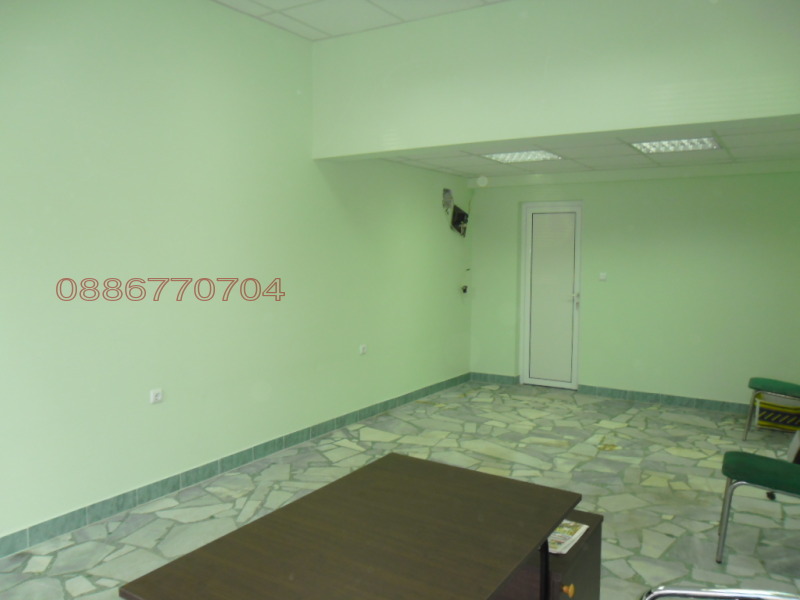 Дава под наем ОФИС, гр. Добрич, ЖП Гара, снимка 4 - Офиси - 52780426