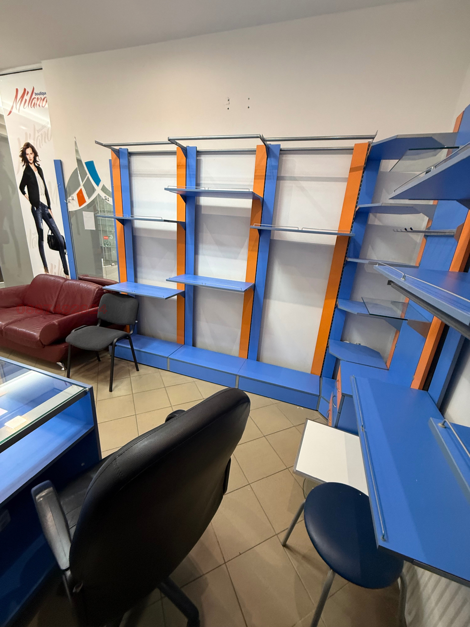 Дава под наем МАГАЗИН, гр. Плевен, Идеален център, снимка 4 - Магазини - 53870203