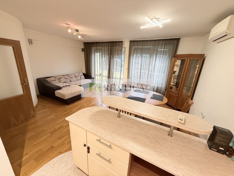 Дава под наем 3-СТАЕН, гр. Варна, Център, снимка 4 - Апартаменти - 53521152