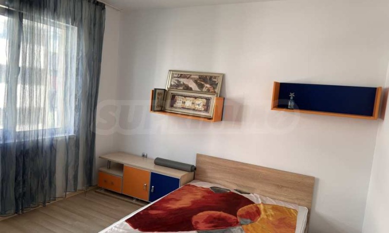 Zu vermieten  3 Schlafzimmer Warna , Zentar , 120 qm | 21995773 - Bild [9]