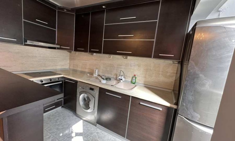 Zu vermieten  3 Schlafzimmer Warna , Zentar , 120 qm | 21995773 - Bild [4]