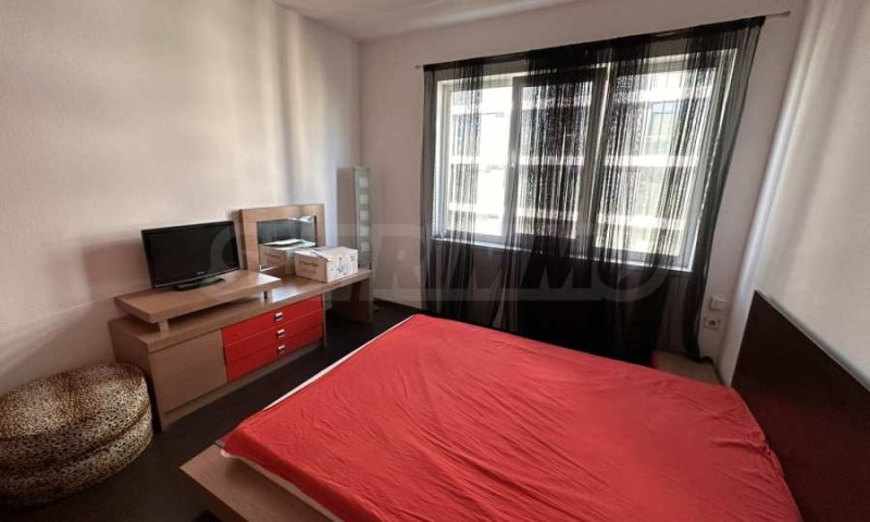 Zu vermieten  3 Schlafzimmer Warna , Zentar , 120 qm | 21995773 - Bild [13]