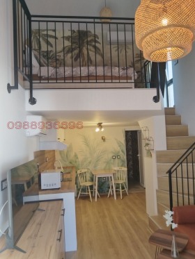 De inchiriat Maisonette