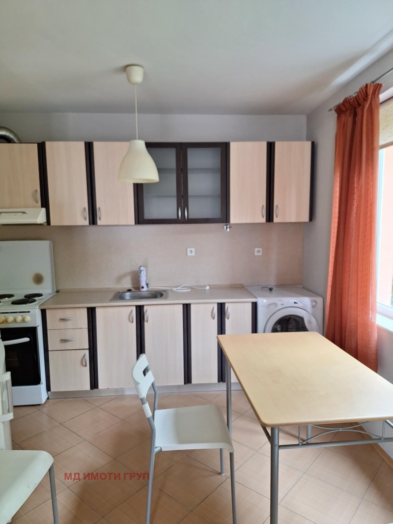 Zu vermieten  1 Schlafzimmer Plowdiw , Zentar , 80 qm | 45114969