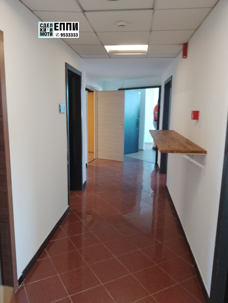 Te huur  Kantoor Sofia , Tsentar , 180 m² | 25564123 - afbeelding [4]