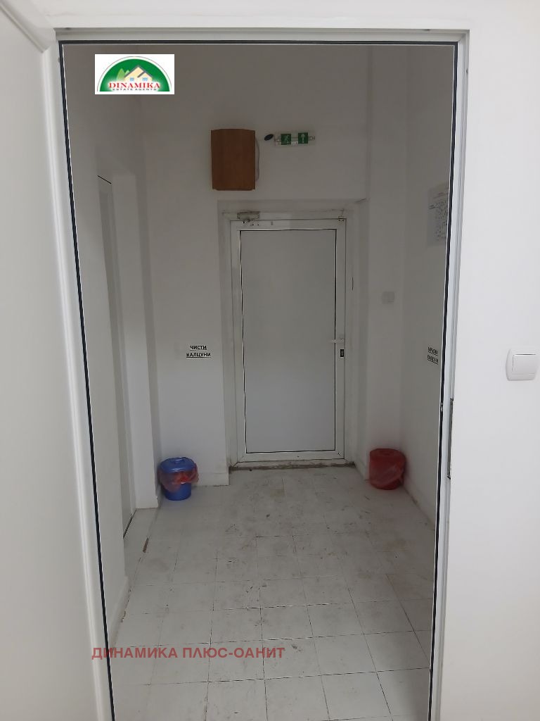 Дава под наем СКЛАД, гр. Драгоман, област София област, снимка 9 - Складове - 53696127