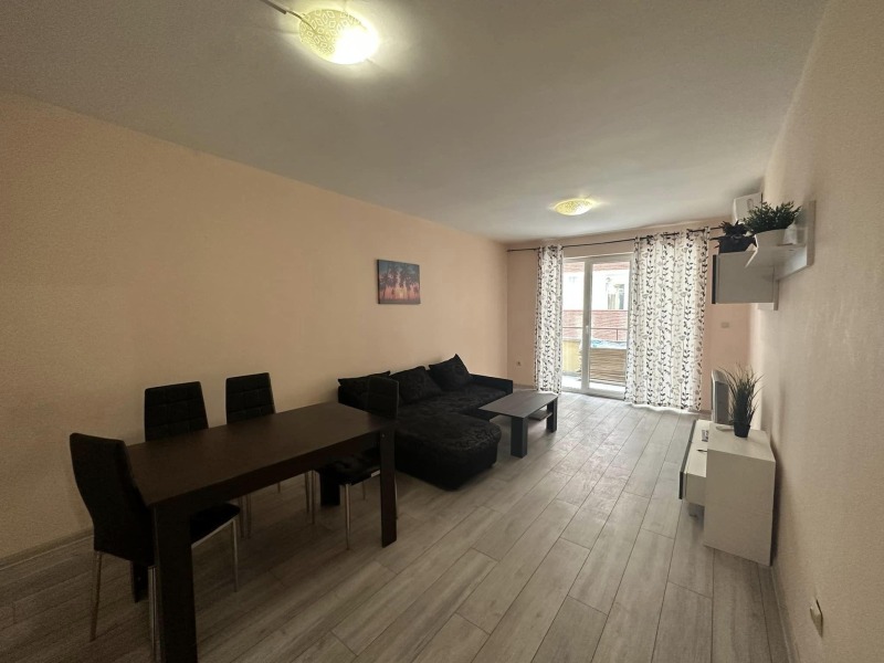 K pronájmu  2 ložnice Varna , Ljatno kino Trakija , 84 m2 | 43130018 - obraz [2]