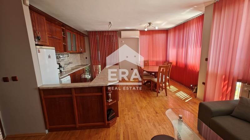 Дава под наем 3-СТАЕН, гр. Шумен, Пазара, снимка 3 - Апартаменти - 52466348