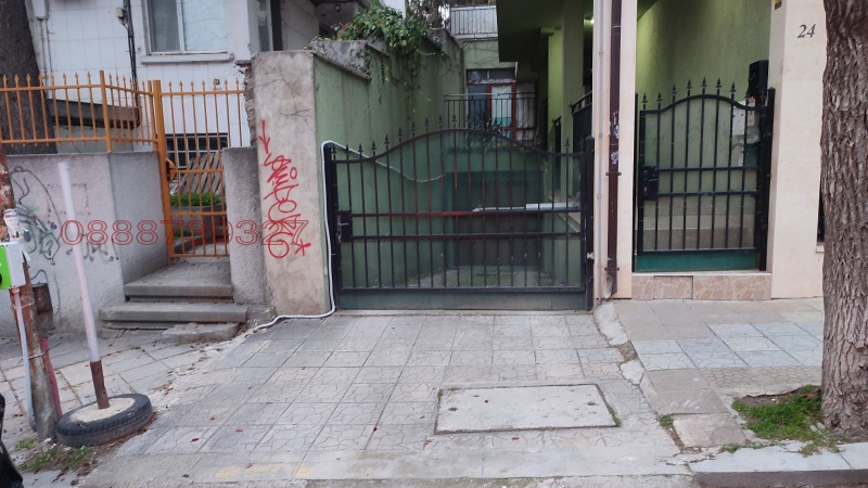 Дава под Наем ПАРКОМЯСТО в град Варна, Операта - 14 кв.м / 125 € » 244.48 лв.