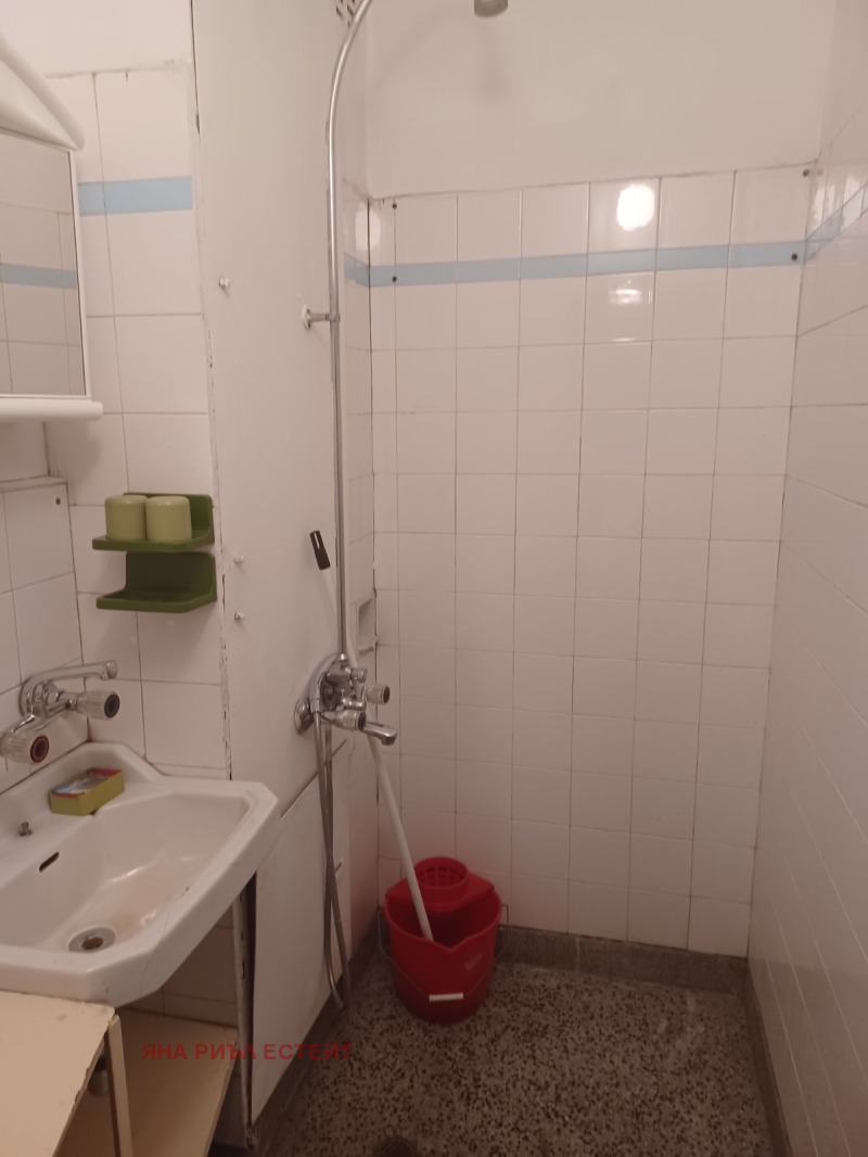 För uthyrning  2 sovrum Sofia , Banisjora , 85 kvm | 47527114 - bild [13]