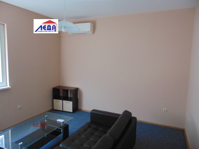 A louer  2 chambres Pleven , Chirok tsentar , 80 m² | 13123865 - image [7]